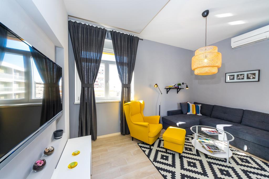 Harbour Lounge Apartment *